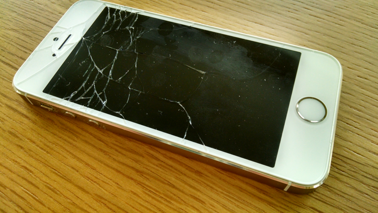 broken-iphone-screen